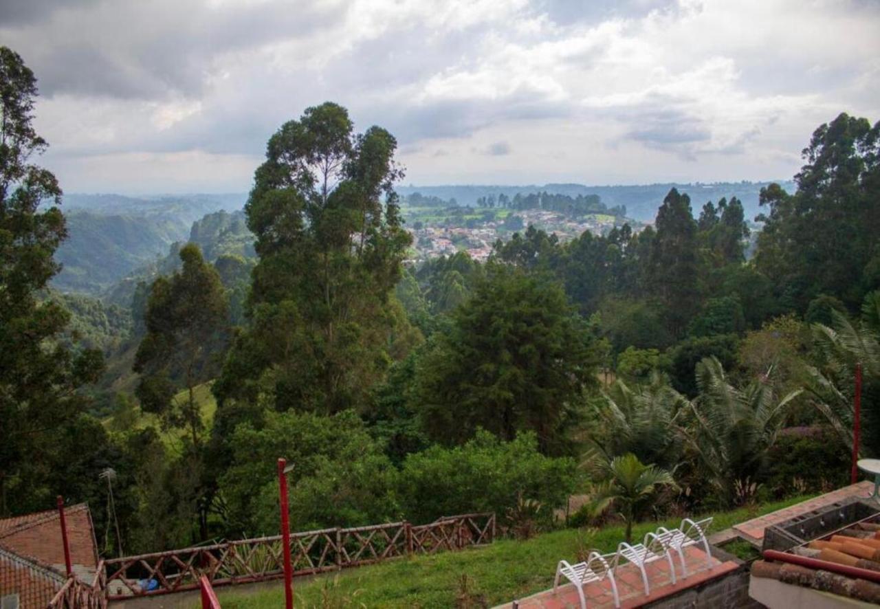 Hotel Natura Cocora Саленто Экстерьер фото